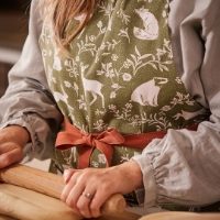 ULSTER WEAVERS FOREST FRIENDS COTTON APRON - SAGE